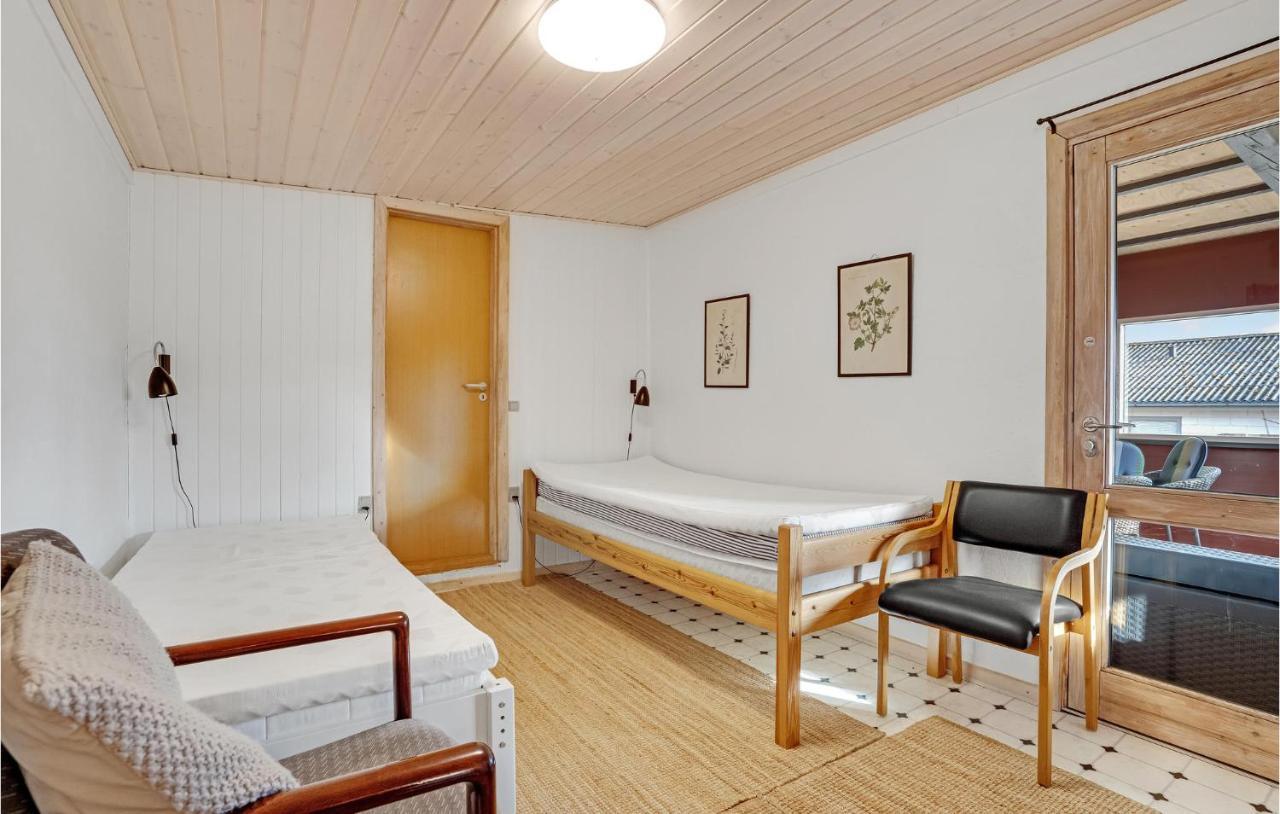 3 Bedroom Lovely Home In Give Uve Bagian luar foto